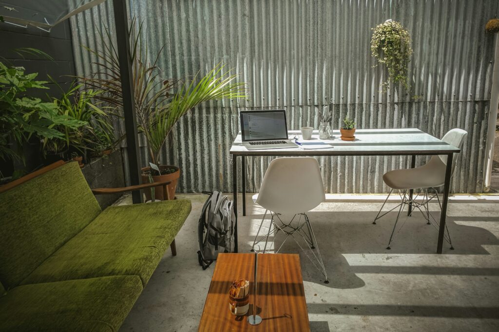 Biophilic Design office decor with wood table and green plants